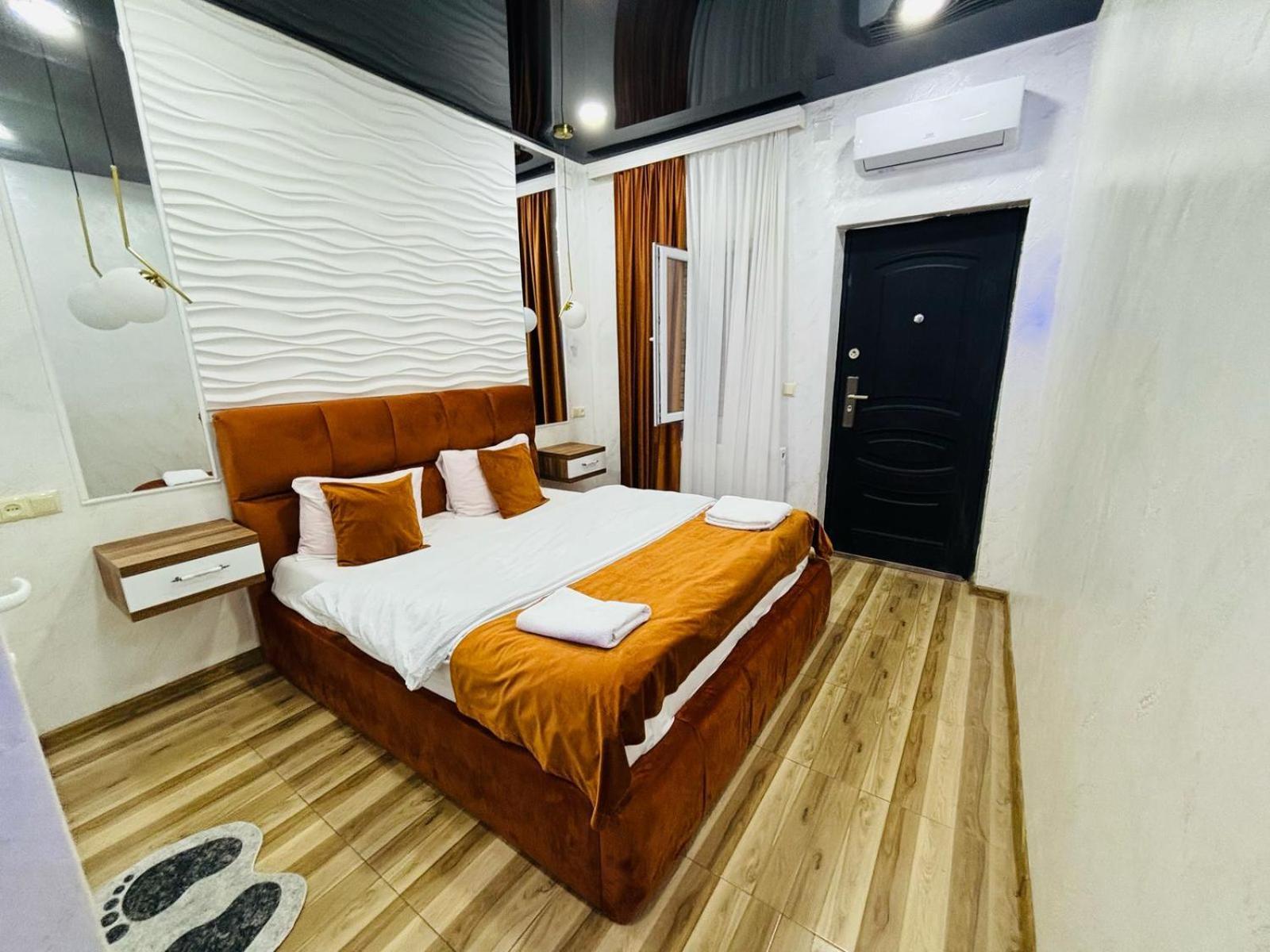 Hotel Nana'S House Batumi Esterno foto